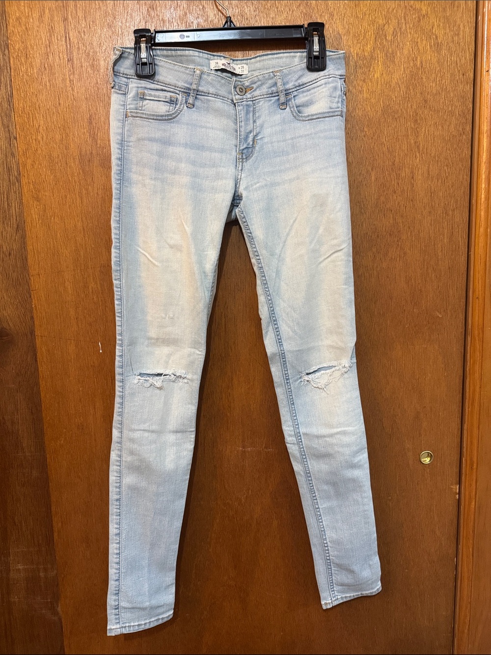Light Blue Women's low rise Skinny Jeans with Knee Distress
